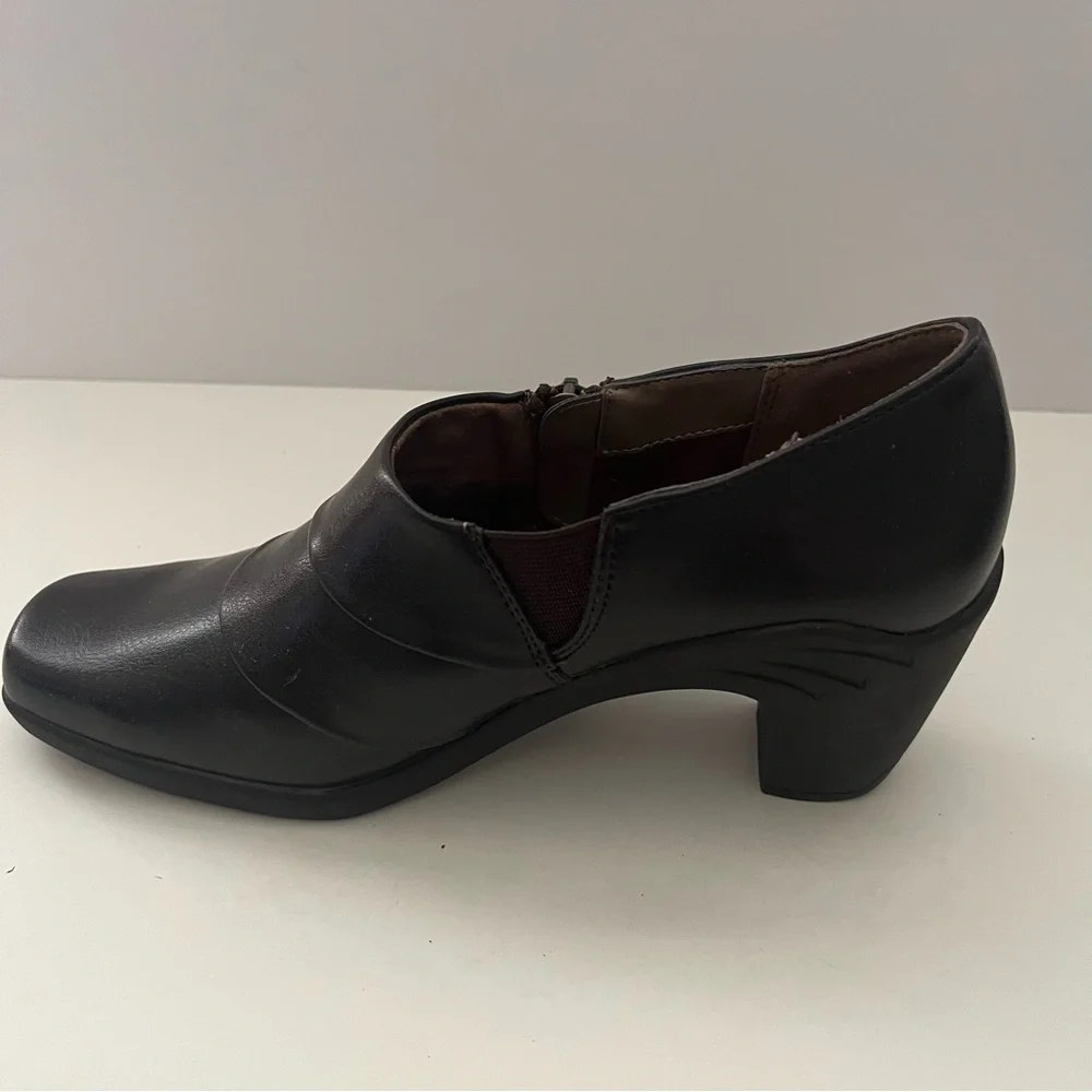 NEW Aerosoles Womens Dark Brown Sz 5.5  Side Zip Ankle Comfort Bootie Shooties